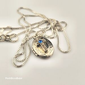 1/2" Sterling Silver Vintage Locket with 22.5" Box Chain